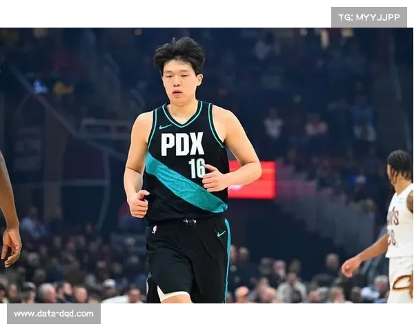 中国球员杨瀚森未获出场时间，开拓者主场不敌太阳